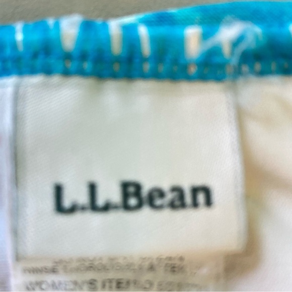 LL Bean Shaping One Piece V-Neck Swimwear Tank Suit with Ruching (Size 8 Reg) - Picture 9 of 13